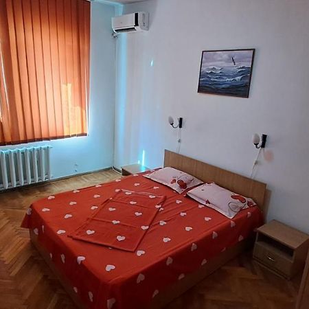 Apartament Grigore Etaj 2 Mangalia Exteriör bild