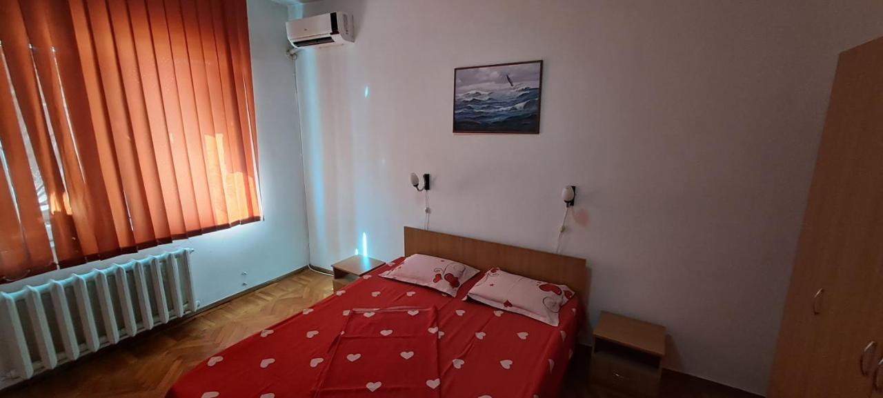Apartament Grigore Etaj 2 Mangalia Exteriör bild